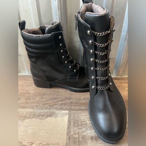 NWOT Adrienne Vittadini Women's Davide Bootie - Picture 3 of 5
